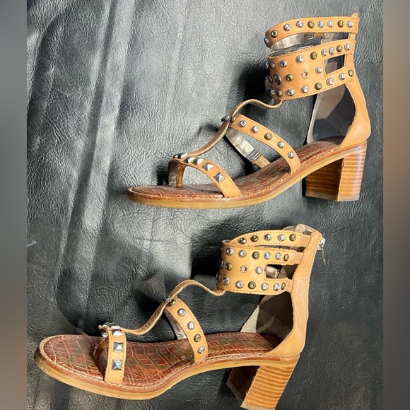 Sam Edelman 8.5 Tan Studded block Heel Sandals - Picture 5 of 7
